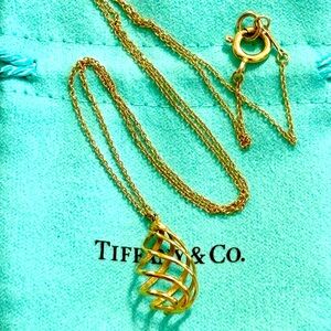 Tiffany & Co - Solid 18k Gold Spiral Luce Pendant Necklace with Tiffany pouch